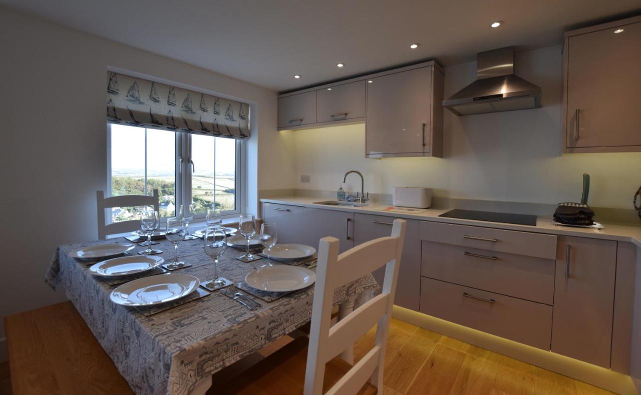 Whispers - 4 Bedroom Modern Family Holiday Home In Salcombe Sleeps 8 Exterior photo